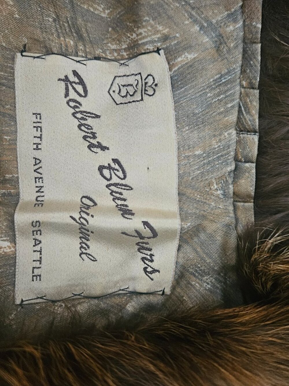 Fox Jacket - Picture 4 of 5